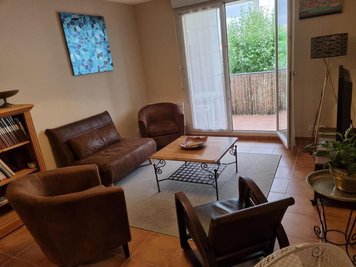 Appartement 1 Chambre Avec Piscine Uzès Buitenkant foto